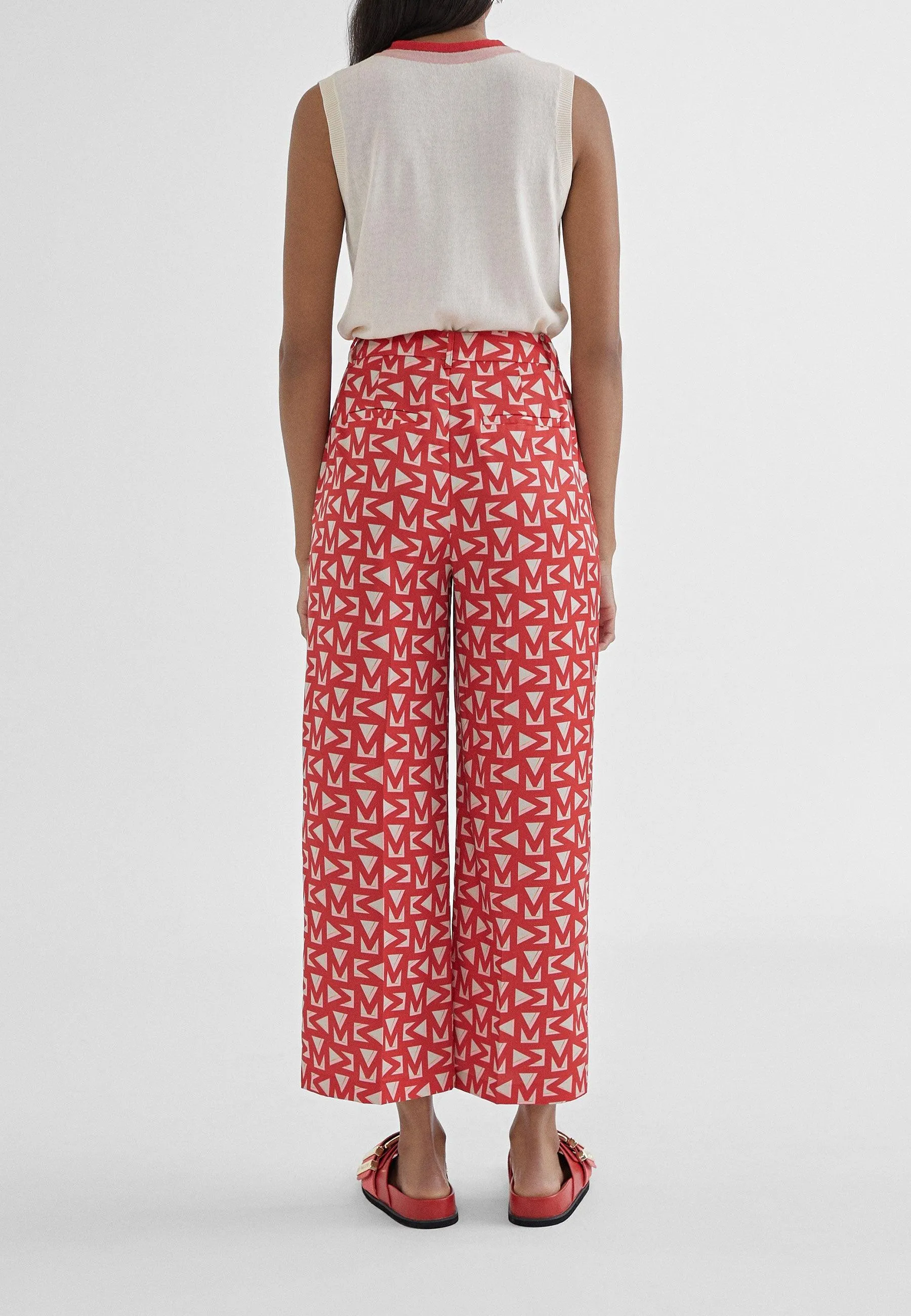 Monogrammed cropped trousers